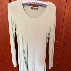 Awesome maternity bundle- 8 items!